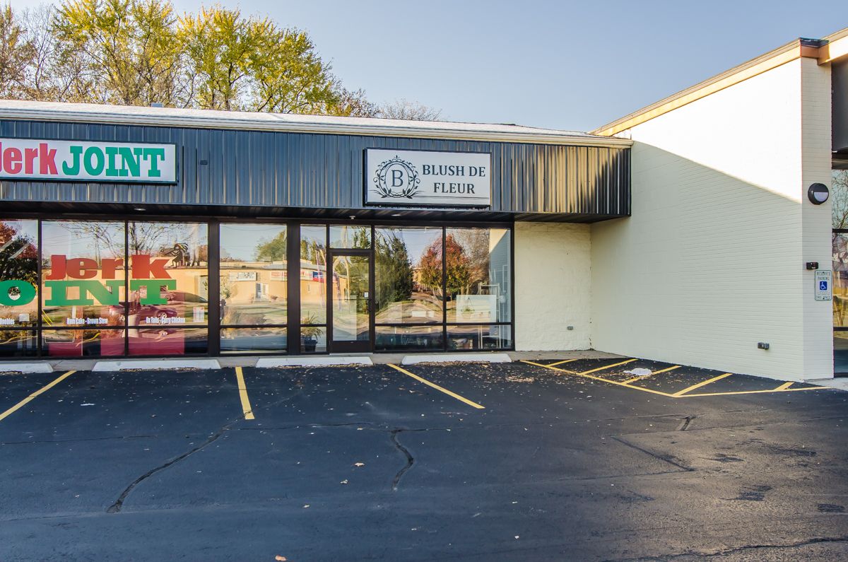 College: 1619 W College Ave, Appleton, WI 54914